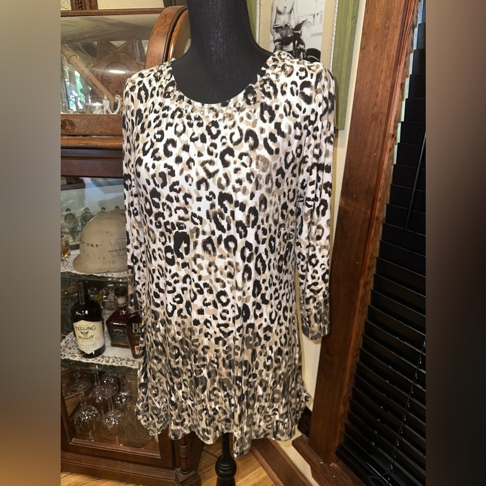 Ruby Rd. Leopard Animal Print Embellished Neckline Mini Dress Tunic Size S - Picture 3 of 7
